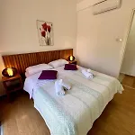 Quiet Cozy Maisonette Just 300m From 파포스
