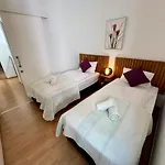 아파트 Quiet Cozy Maisonette Just 300m From
