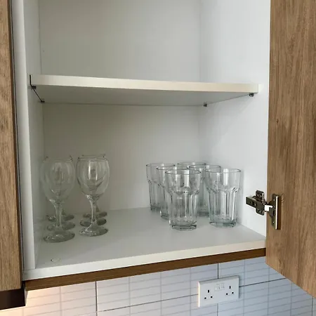 Quiet Cozy Maisonette Just 300m From