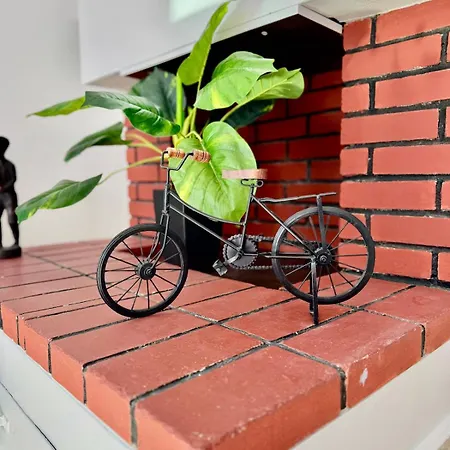 Quiet Cozy Maisonette Just 300m From