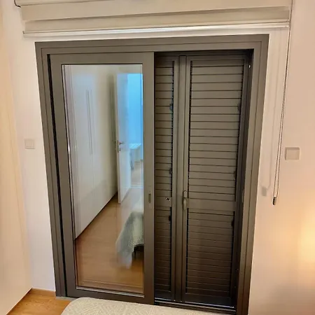 Quiet Cozy Maisonette Just 300m From *